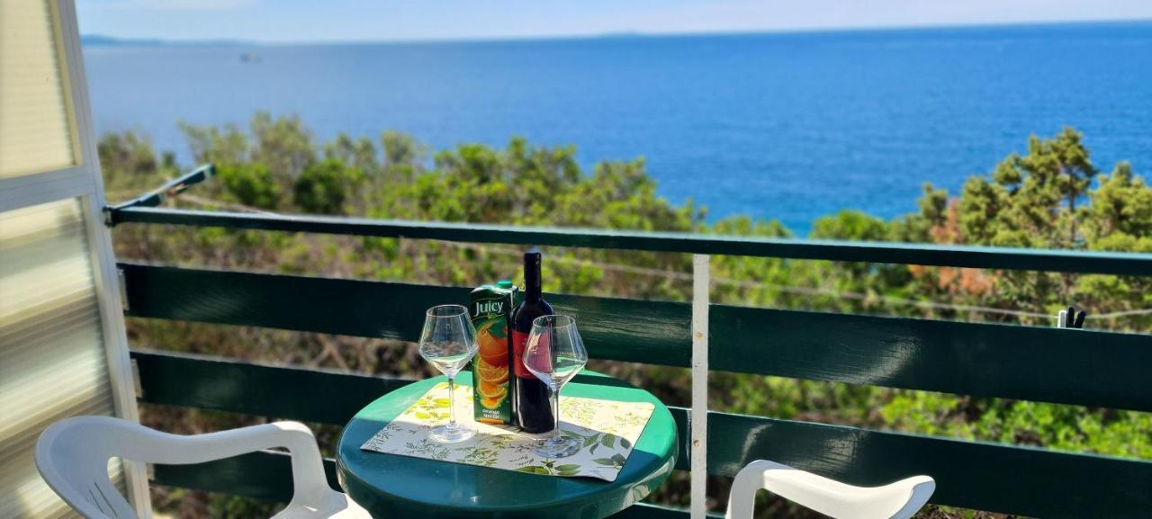 Ana I Ante Punta * Milna (Hvar)